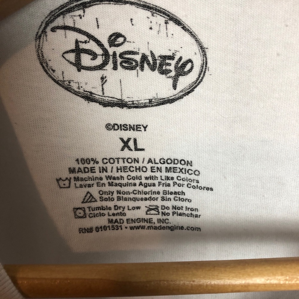 Disney Snow White t-shirt size XL - Picture 3 of 4